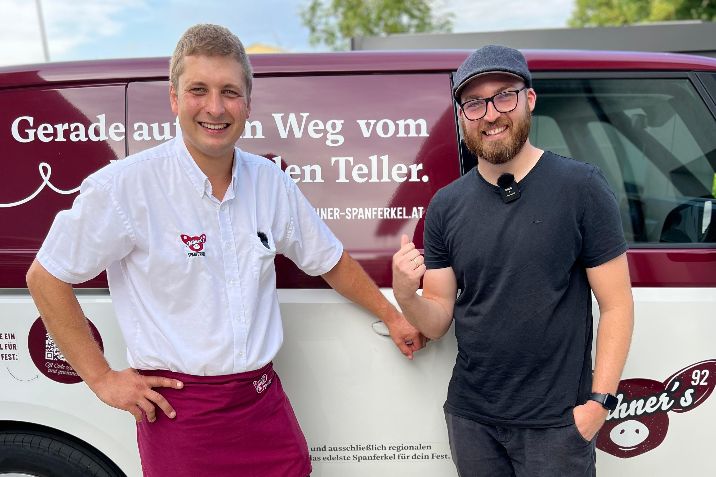 Echte Power, echter Alltag – der VW ID. Buzz bei Jahner’s Spanferkel im Einsatz